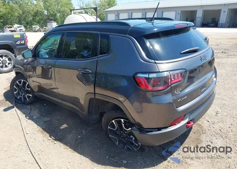 2021 Jeep Compass Trailhawk 4X4 z USA, uszkodzony, nr VIN 3C4NJDDB7MT523563